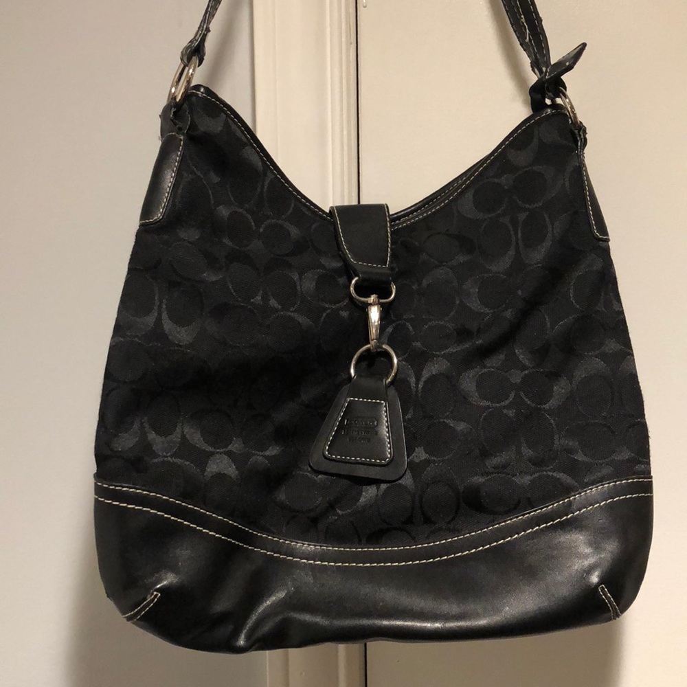 COACH Purse 💗 perfect for everyday